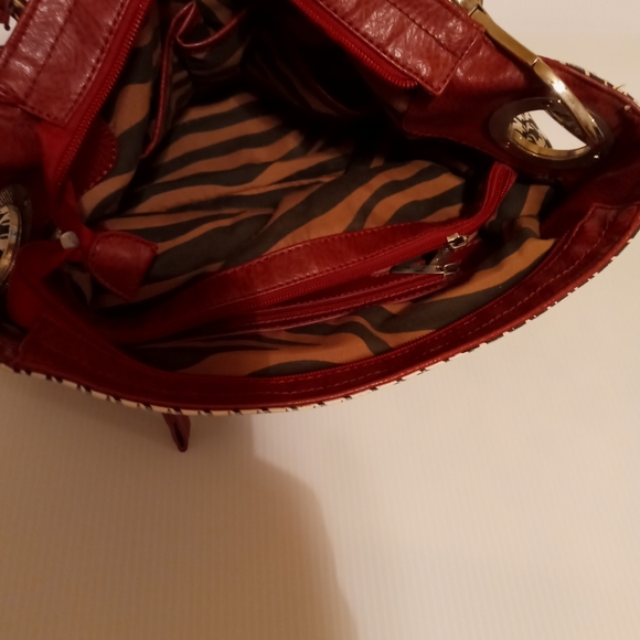 Handbag - Picture 2 of 3